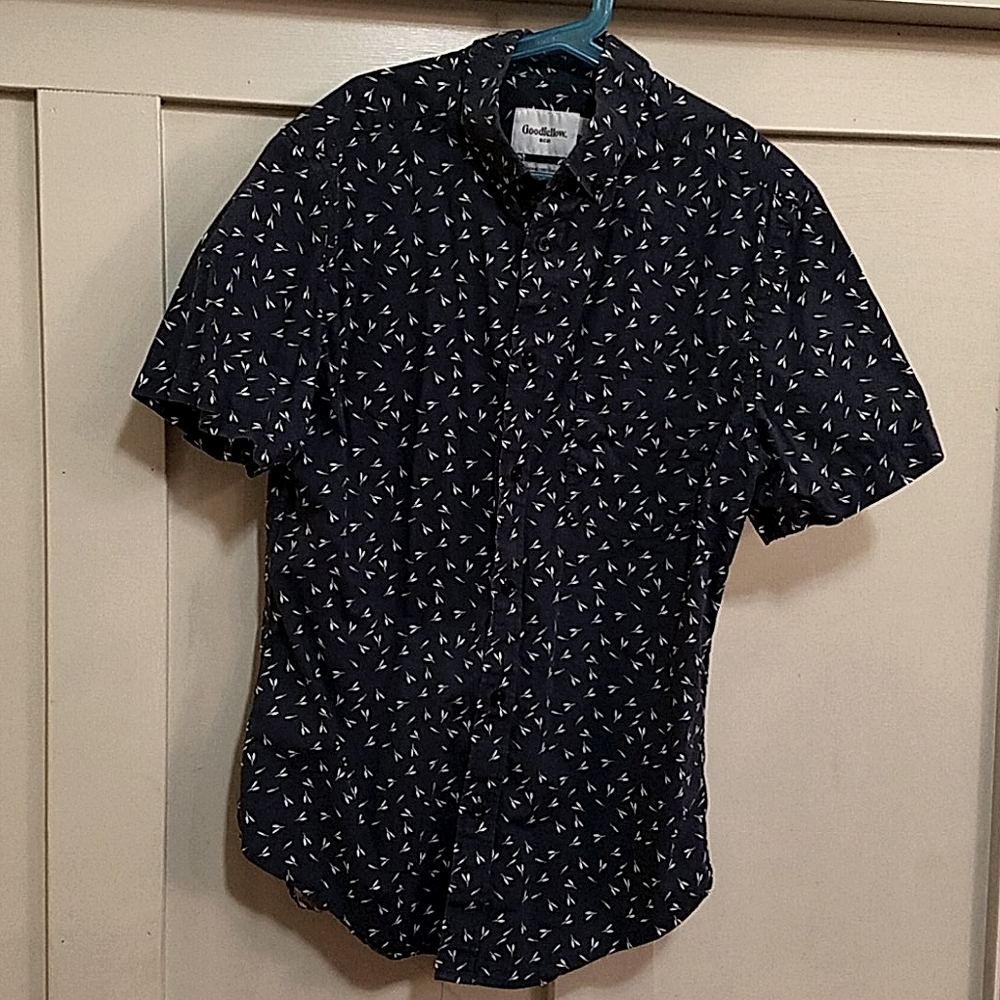 Goodfellow Button shirt